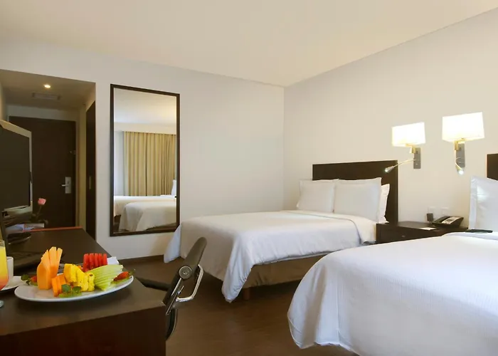 Fiesta Insurgentes Sur Hotel 4*